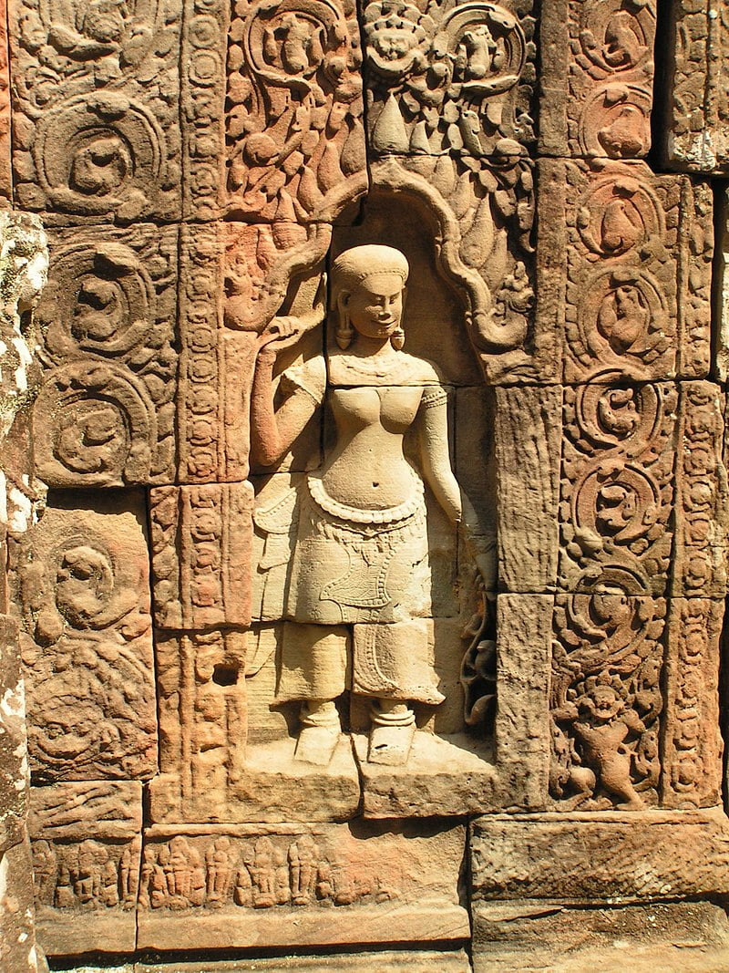 Ngoi gia lam co tu Ta Som Angkor Campuchia 6